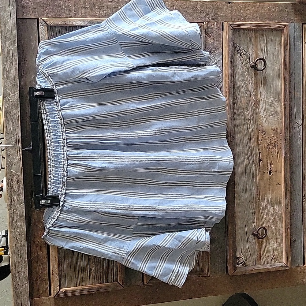 Lucky Brand Off the Shoulder Denim Striped Top With 3/4 Bell Style Sleeves. Med